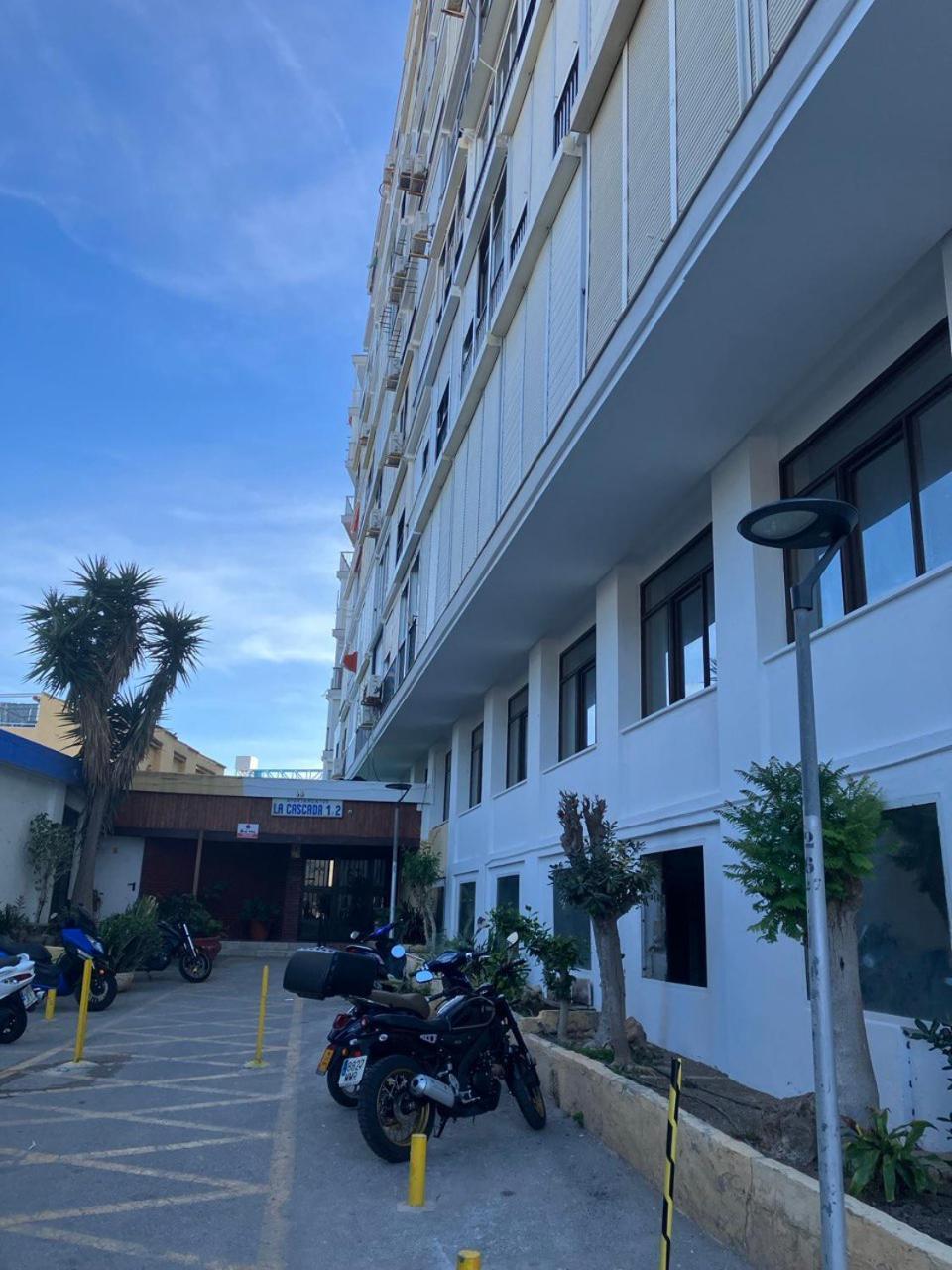 Inviting Studio With Sea View 托雷莫利诺斯 外观 照片