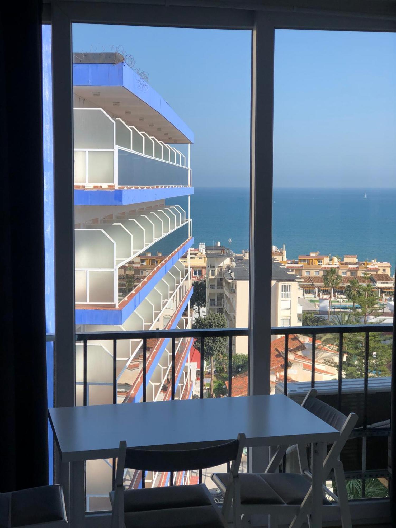 Inviting Studio With Sea View 托雷莫利诺斯 外观 照片